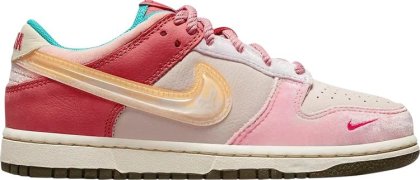 (image for) Social Status x Dunk Low PS 'Strawberry Milk'